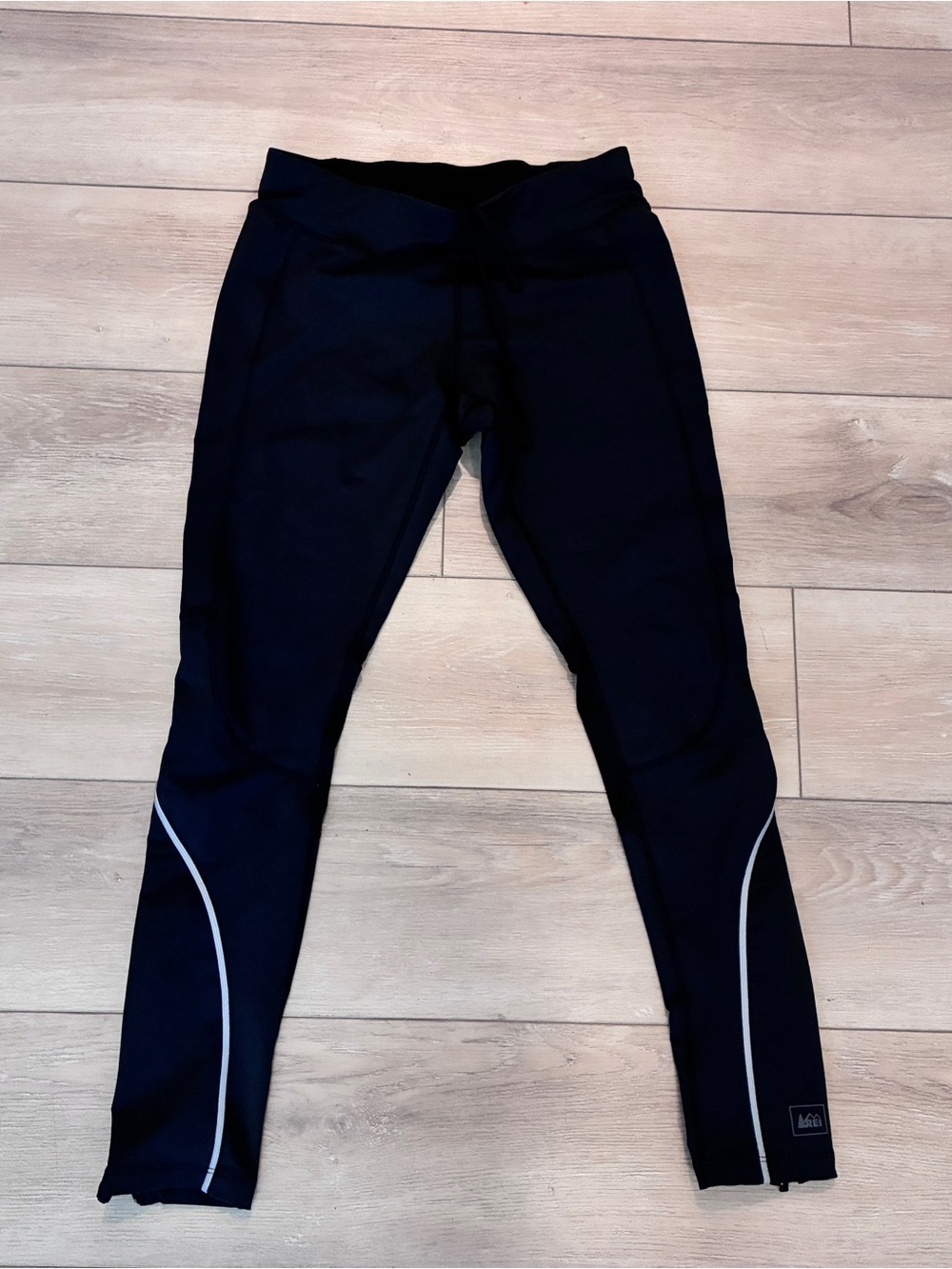REI Black Women Small Leggings with Reflective Piping